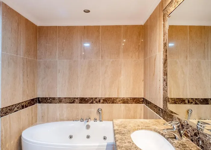 El Embrujo Banus - Puerto Banus * Marbella