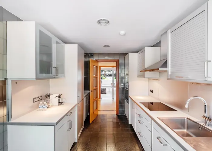 El Embrujo Banus - Puerto Banus * マルベーリャ